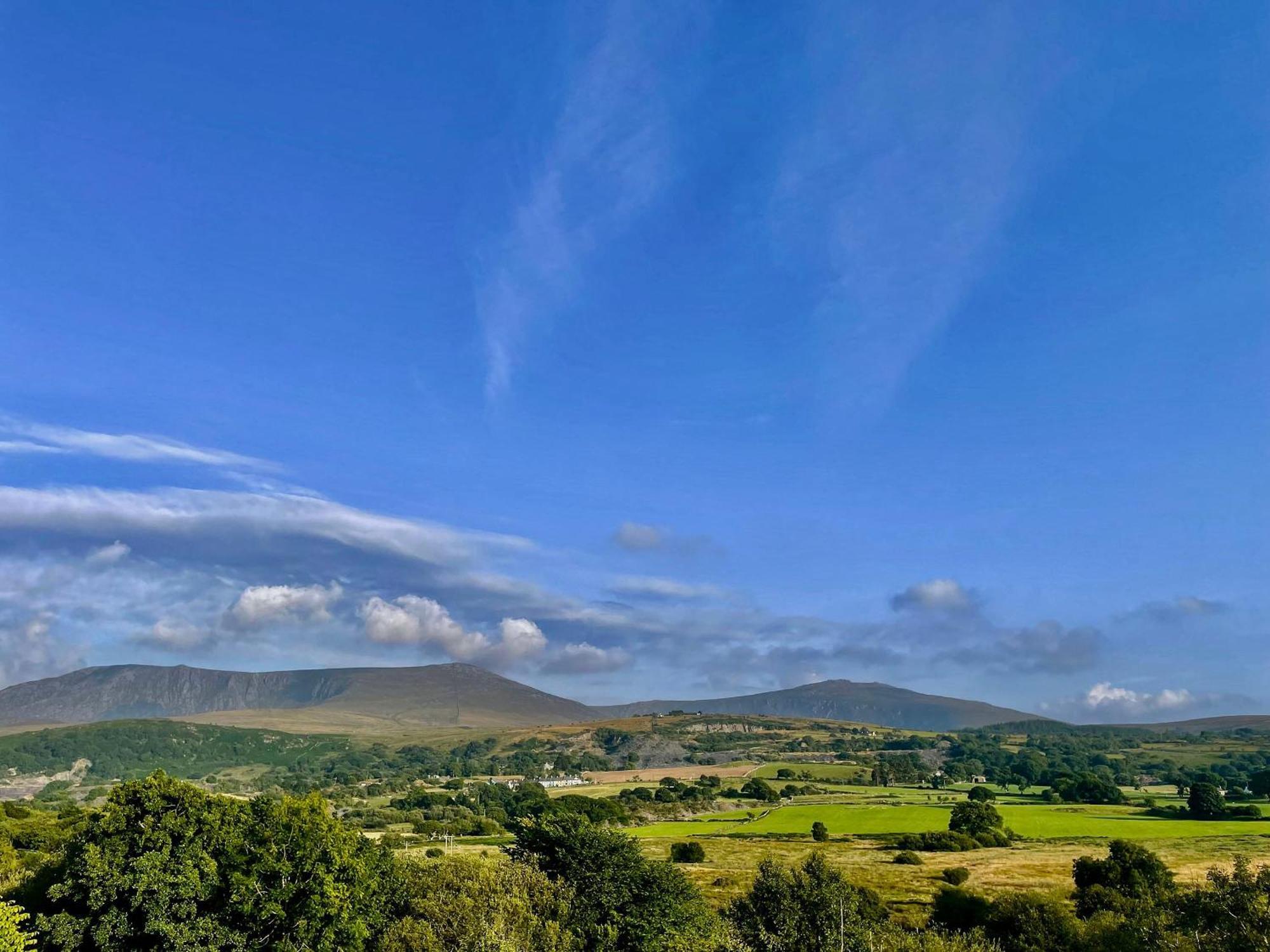 Hyfrydle Cottage Pen-y-groes Bagian luar foto